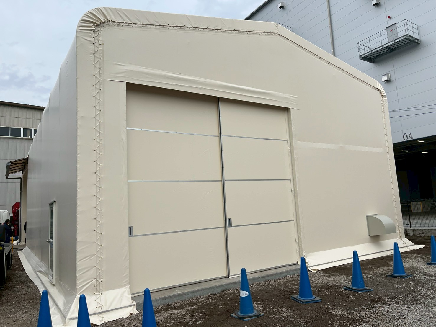奥に長～く使い方は様々！テント倉庫を建築しました！　｜福岡県