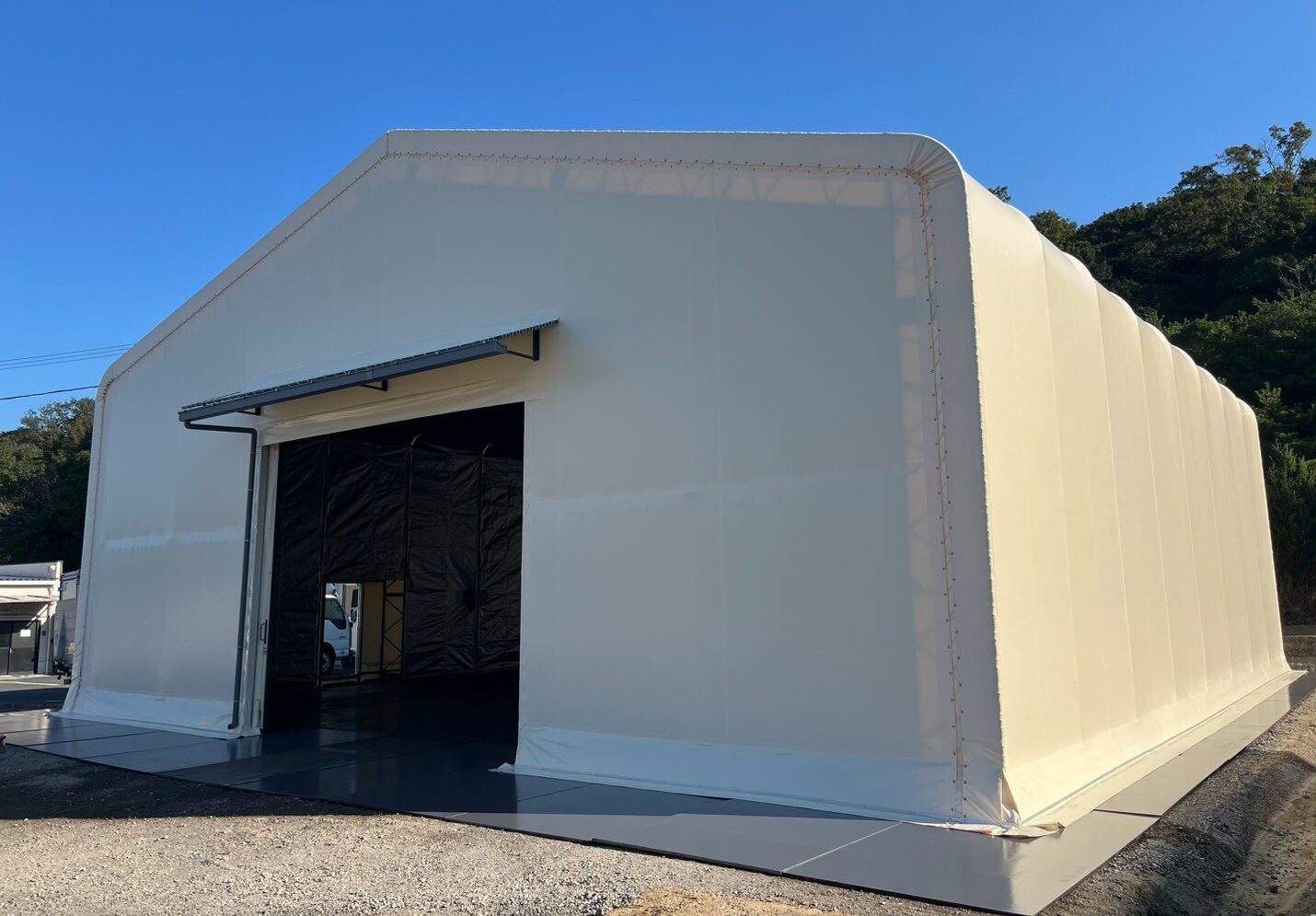 倉庫内を遮熱シート仕様に！テント倉庫を建築しました！　｜福岡県
